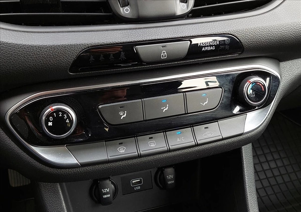 Hyundai I30 cena 69900 przebieg: 42754, rok produkcji 2022 z Warszawa małe 172